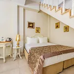 Elegance East Hotel 3*