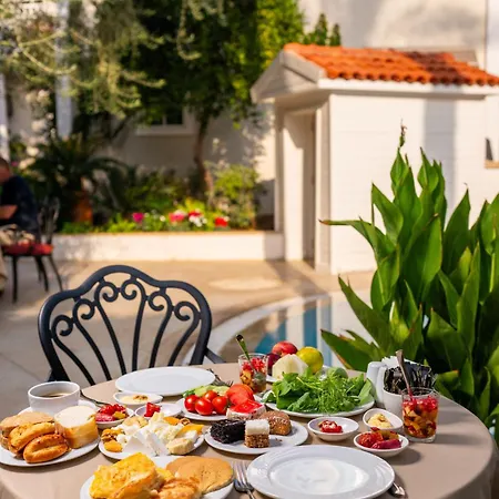 Hotel Elegance East 4*
