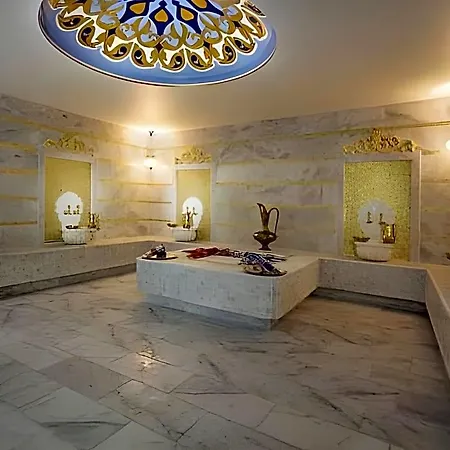 Elegance East Hotel