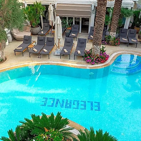 Elegance East Hotel 3*