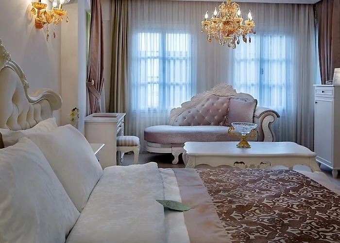 Elegance East Hotel Antália