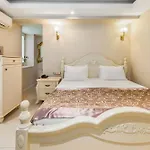 Elegance East 3*