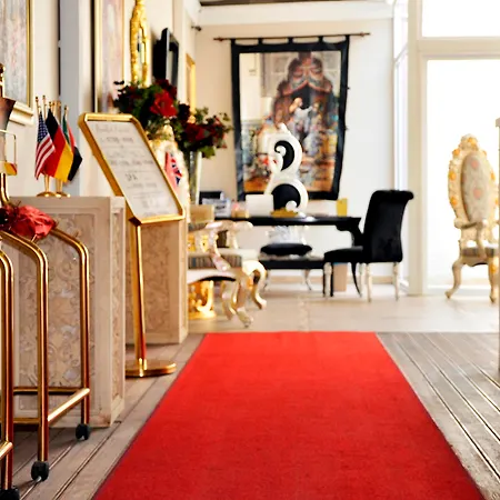 Szálloda Elegance East