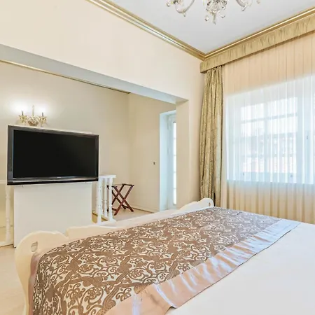 Elegance East 3* אנטליה