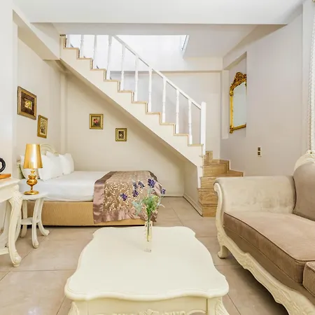 Szálloda Elegance East 4*