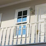 Elegance East Hotell