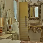 Hotell Elegance East 3*